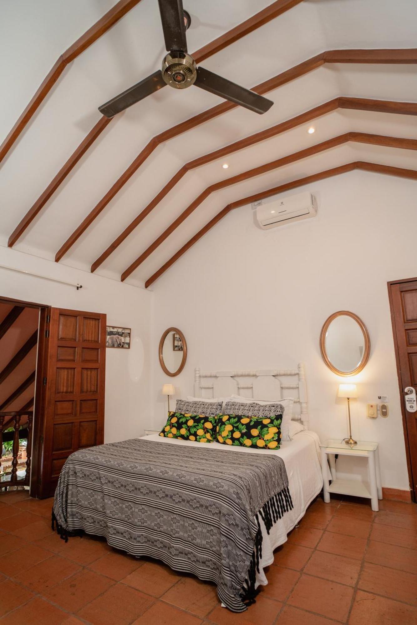 Hotel Boutique Al Alma Santa Fe de Antioquia Exterior photo