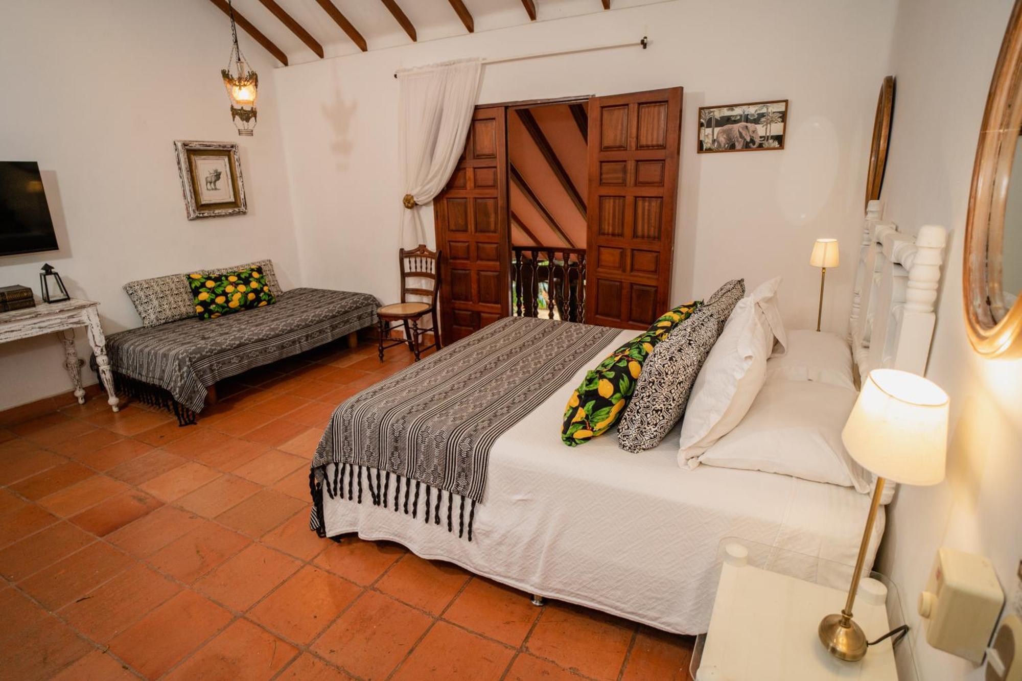Hotel Boutique Al Alma Santa Fe de Antioquia Exterior photo