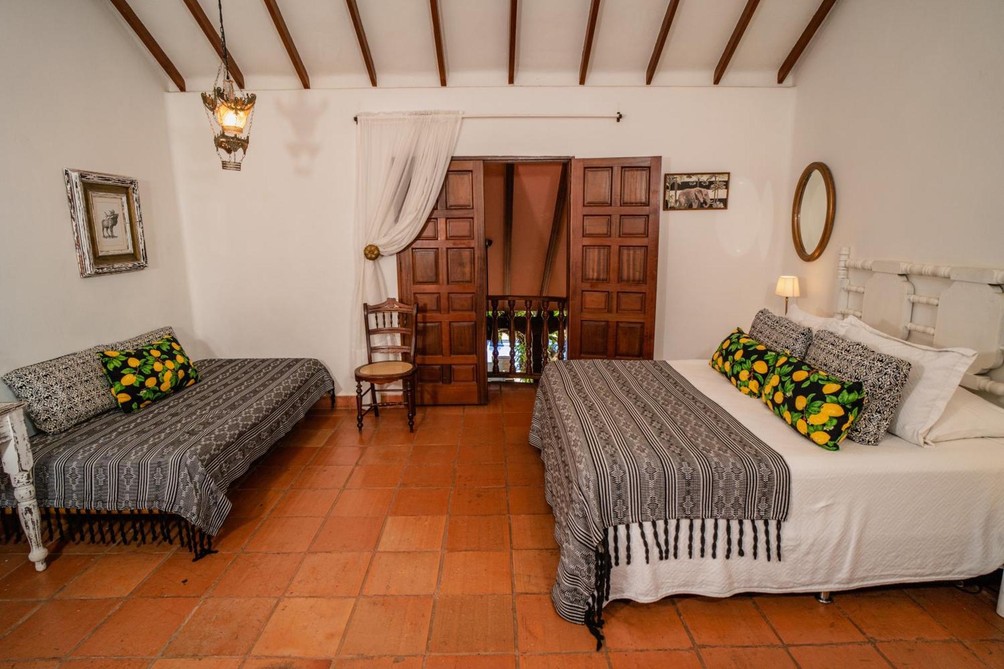 Hotel Boutique Al Alma Santa Fe de Antioquia Exterior photo